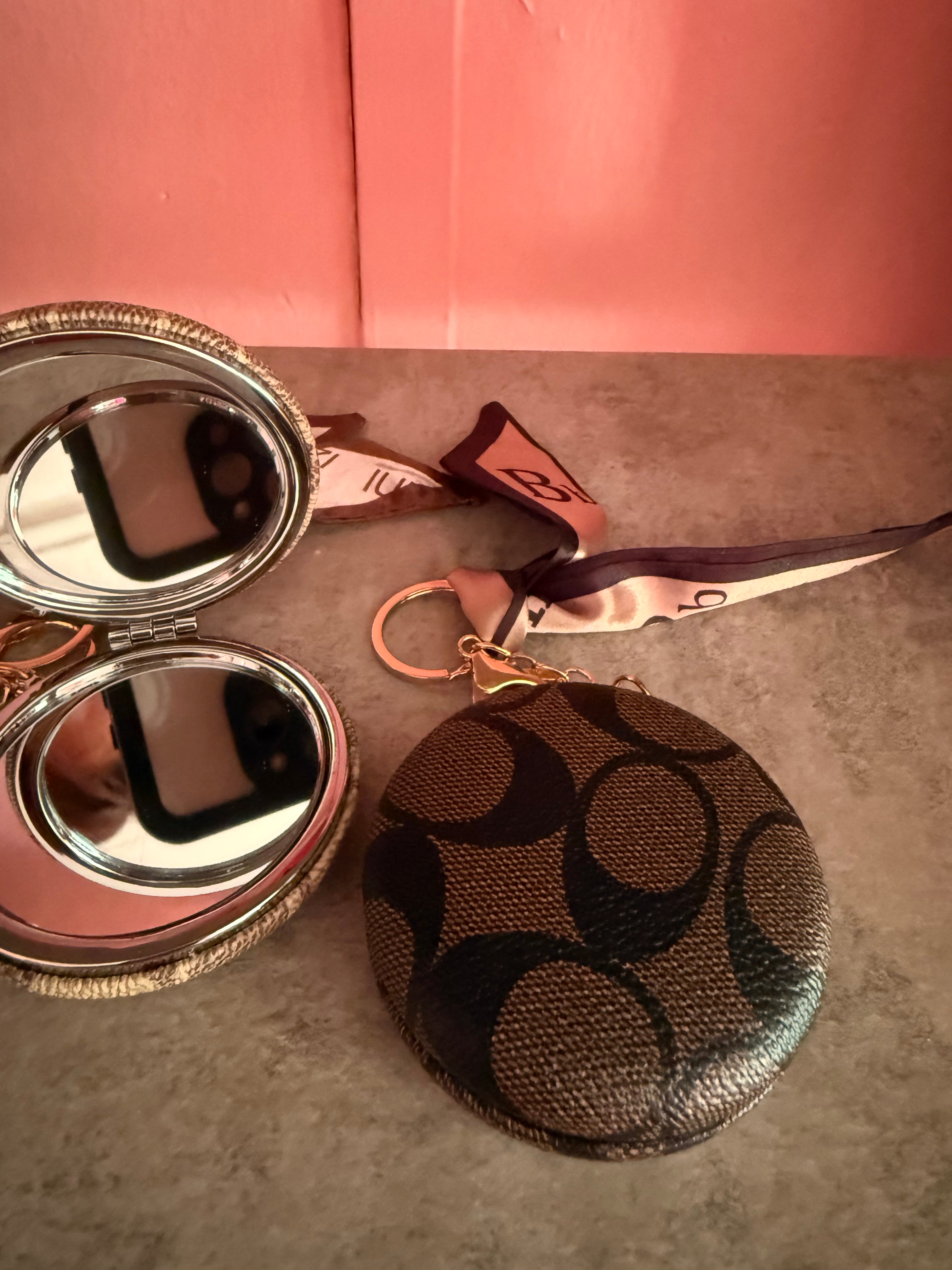Travel size mirror (1)