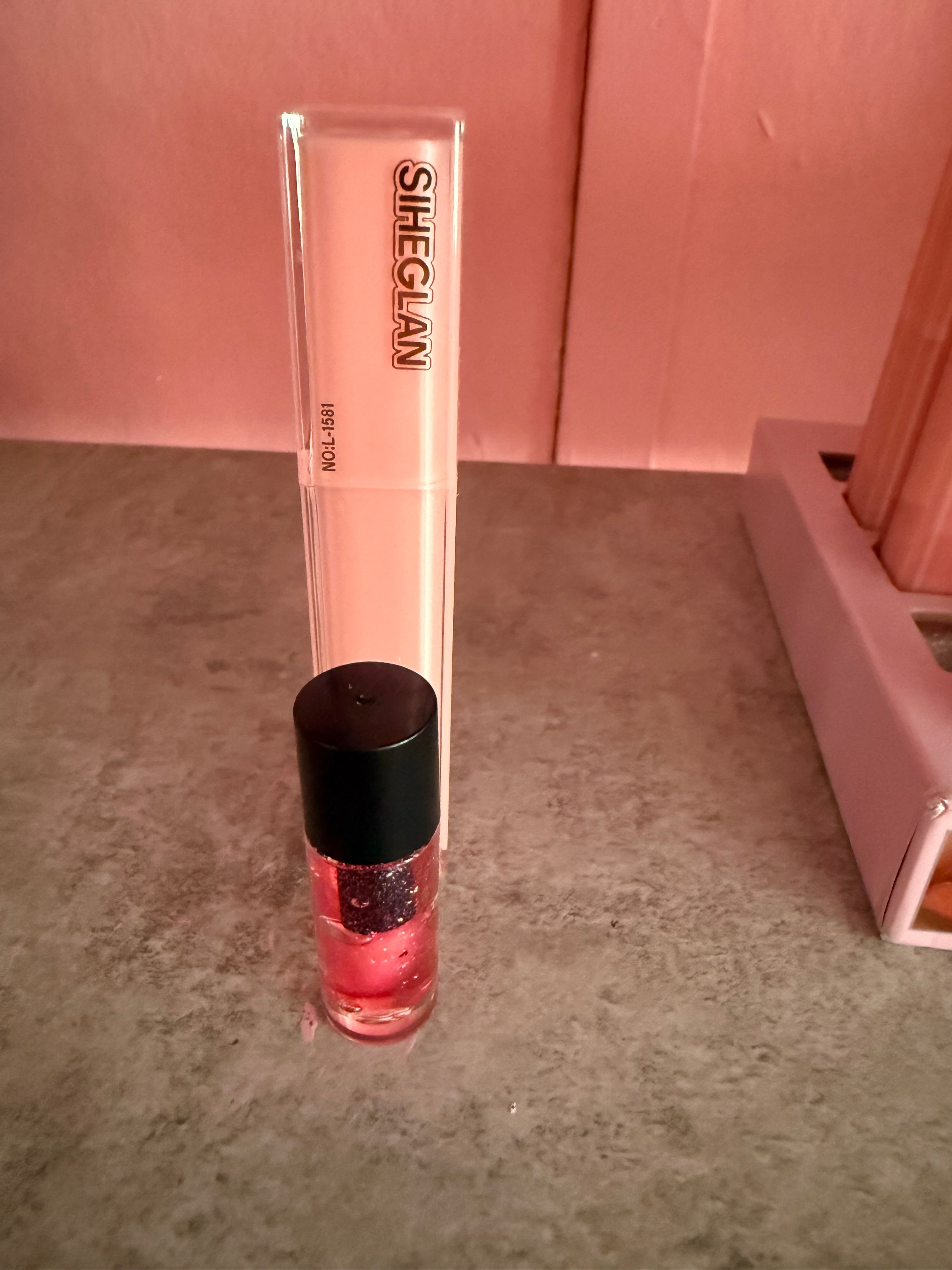 Lipgloss (only pink full size)